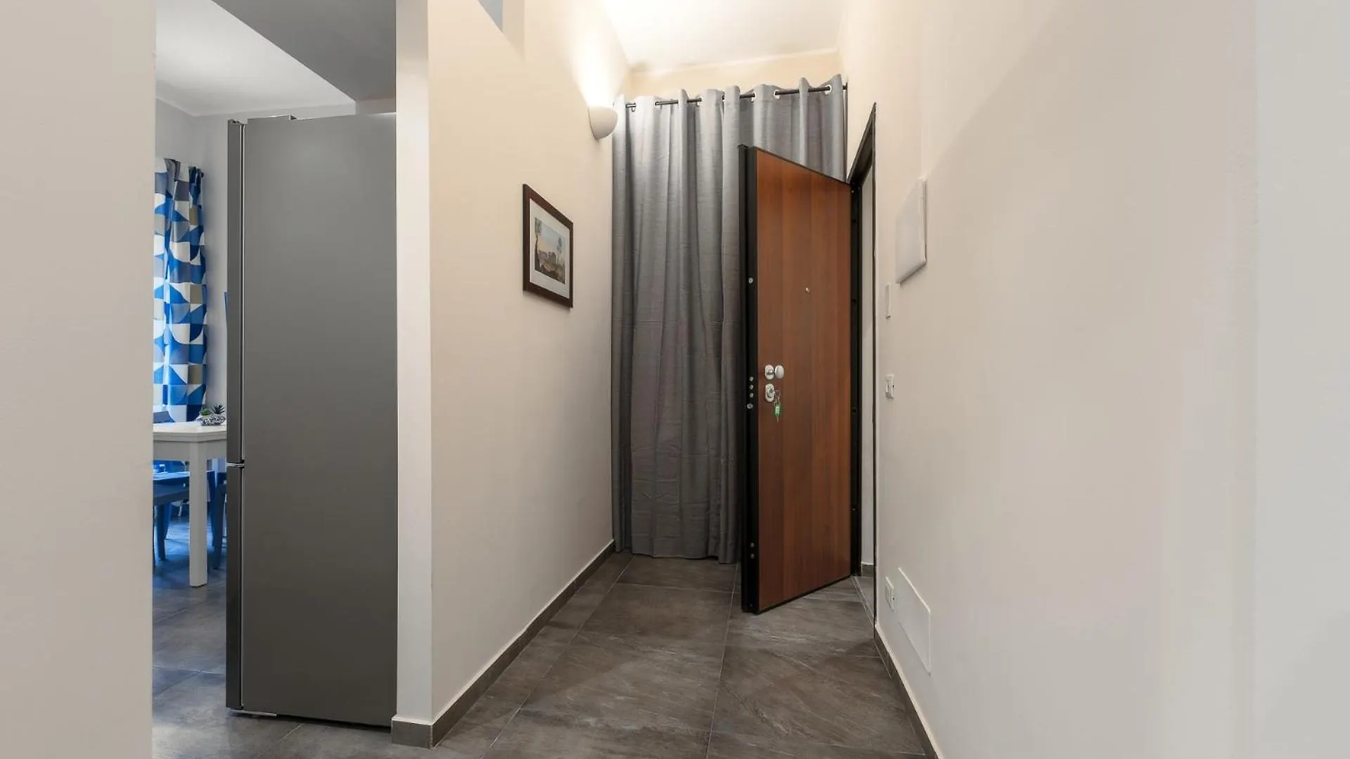 Palazzo Falcone Apartments Палермо 0*,